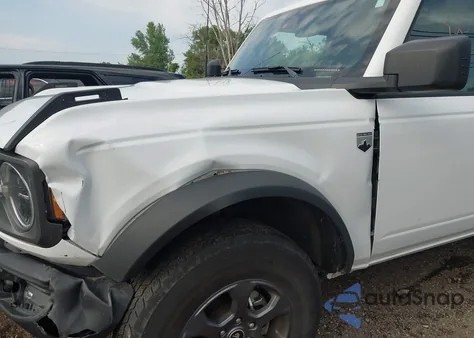 2023 Ford Bronco Big Bend z USA, uszkodzony, nr VIN 1FMDE5BHXPLC18289